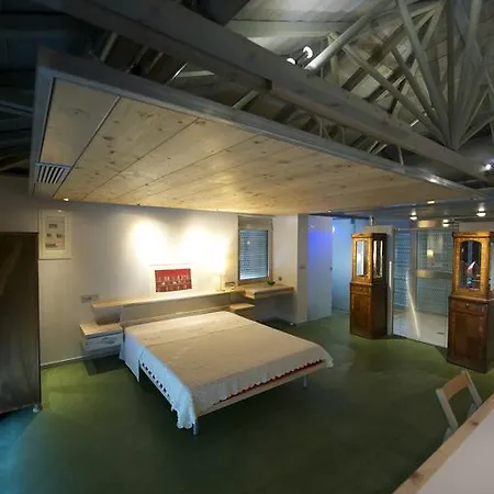 The Architect's House In Neo Chorio *